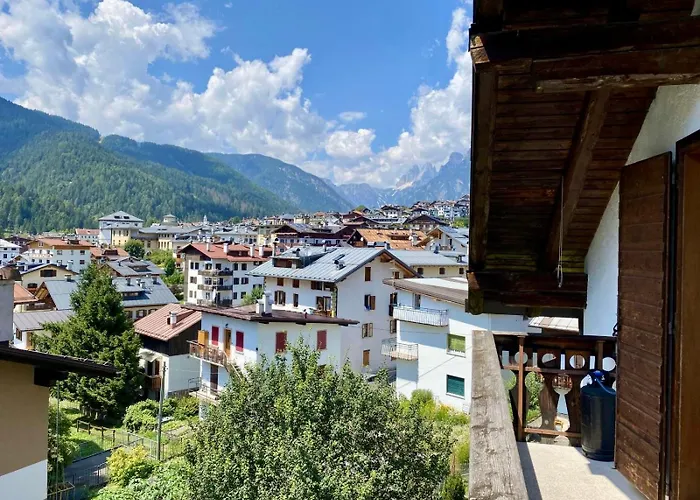Casa Dolomia - Pieno Centro E A Due Passi Dal Apartamento